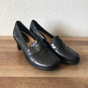 Earth Lantana Black Leather Chunky Heels